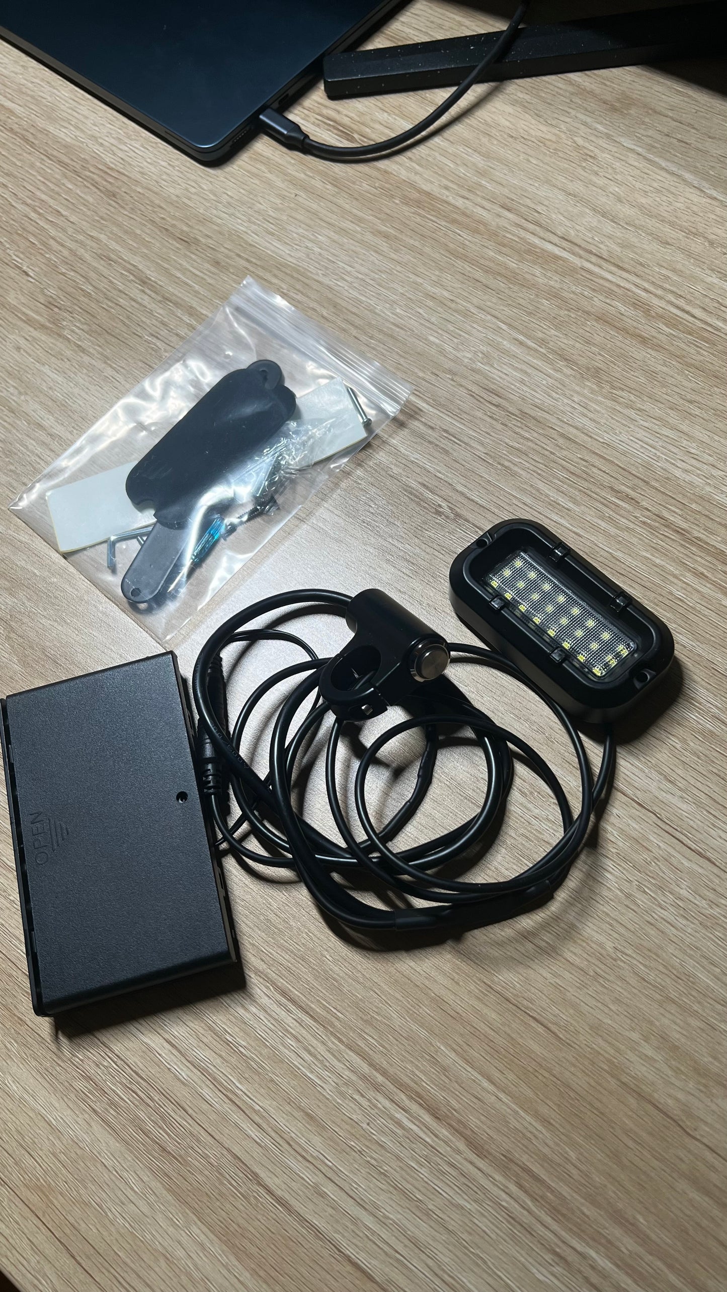 Battery Powered Rocklight - Mount Included